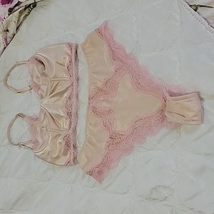 Victoria secret panty and bra set